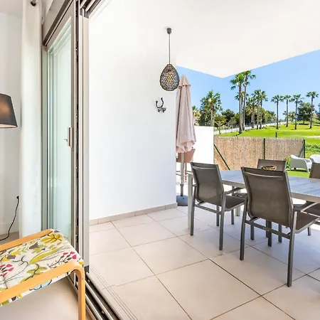 Bajo Luxury Golf Baviera Hills 54