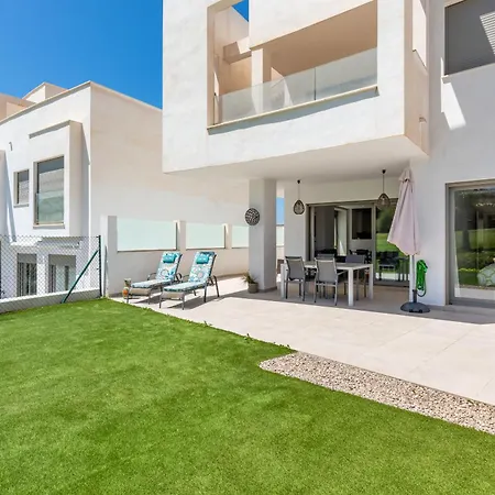 Bajo Luxury Golf Baviera Hills 54